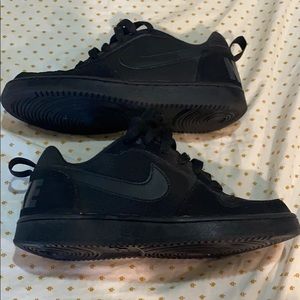 Low Casual Nike Sneakers